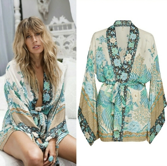 Spell Cloud Dancer kimono - Picture 3 of 9